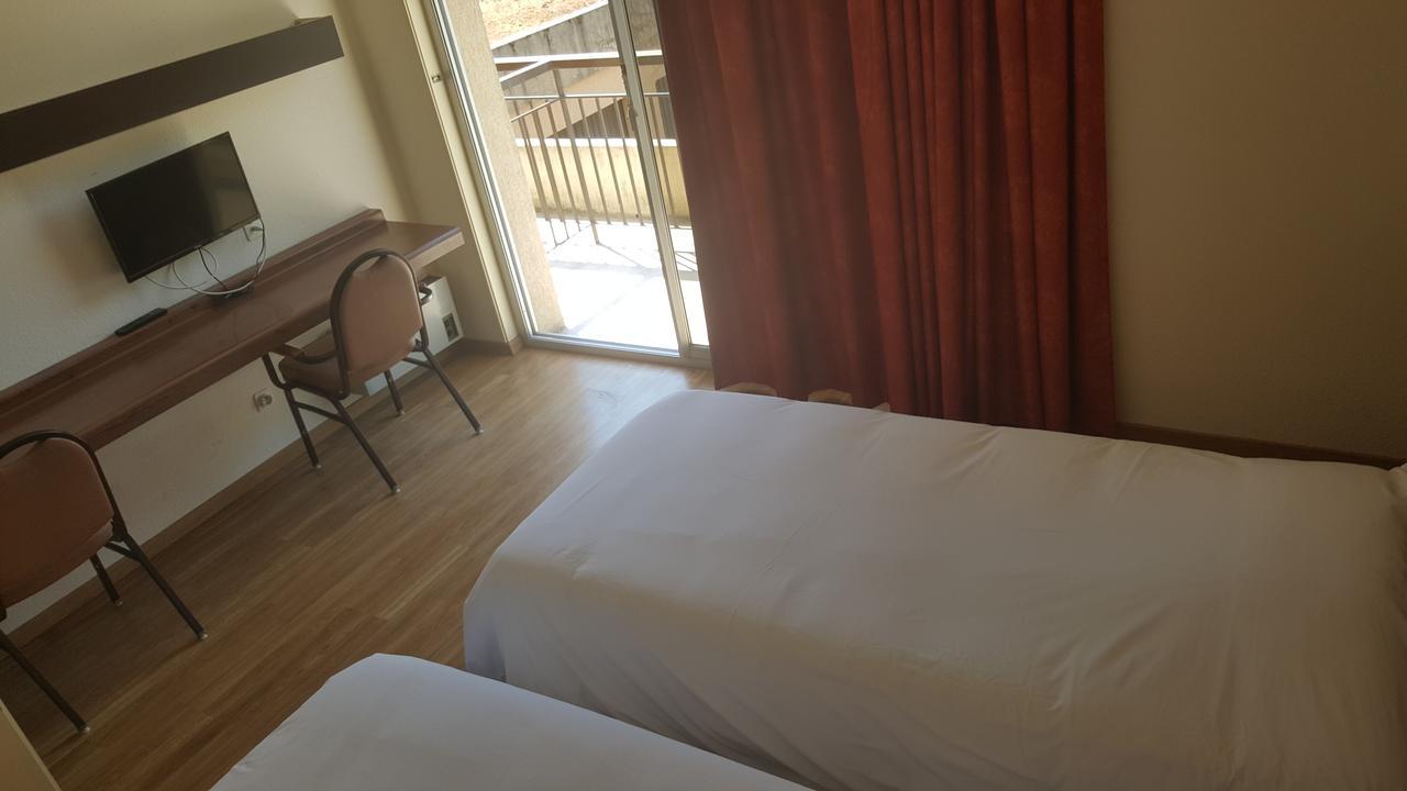 Hotel Le Soli Saint-Julien-en-Genevois Luaran gambar
