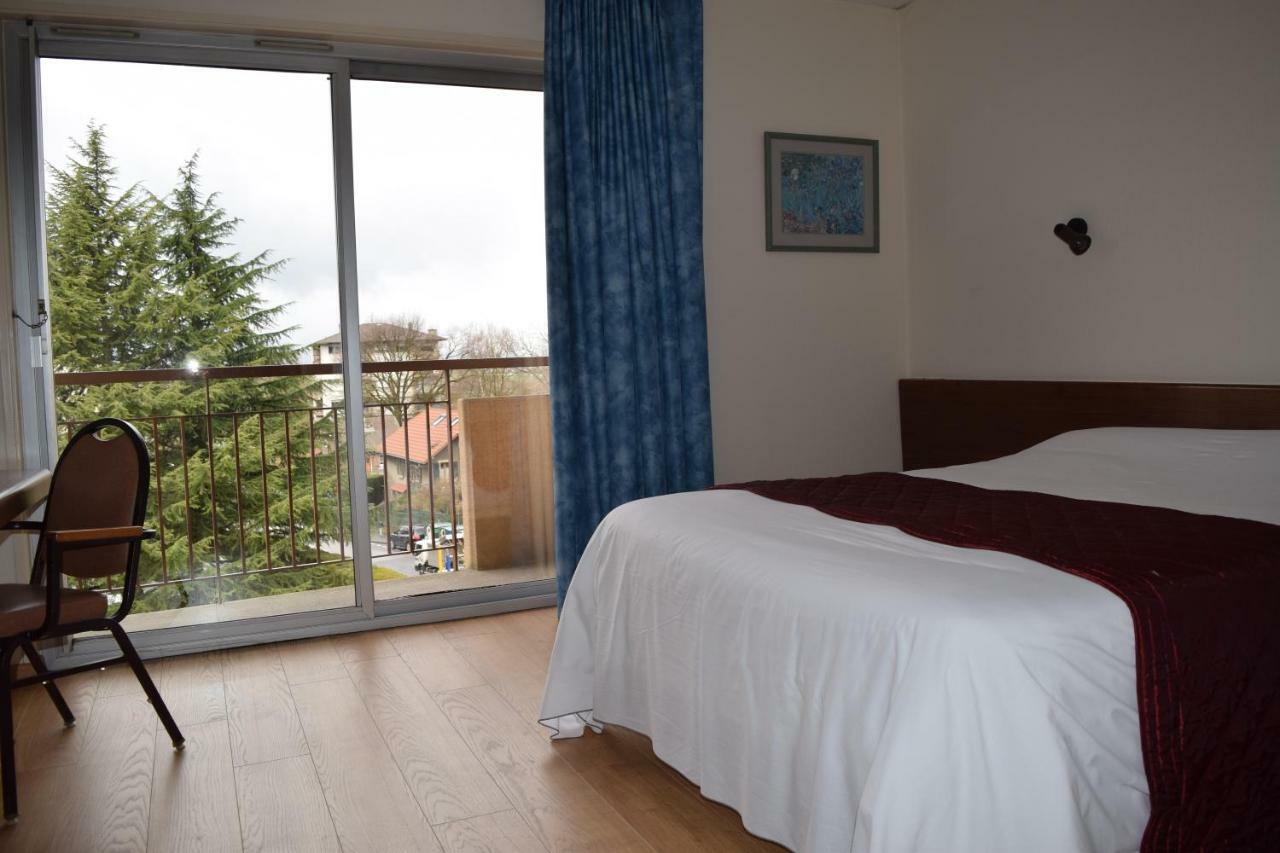 Hotel Le Soli Saint-Julien-en-Genevois Luaran gambar